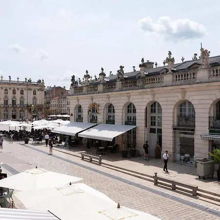 Sur La Place Stanislas Nancy Exterior foto